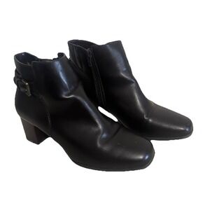 G H Bass & Co Bass Women's Black Ankle Boots Size 7 1/2 M Angela EB2-SR2-A